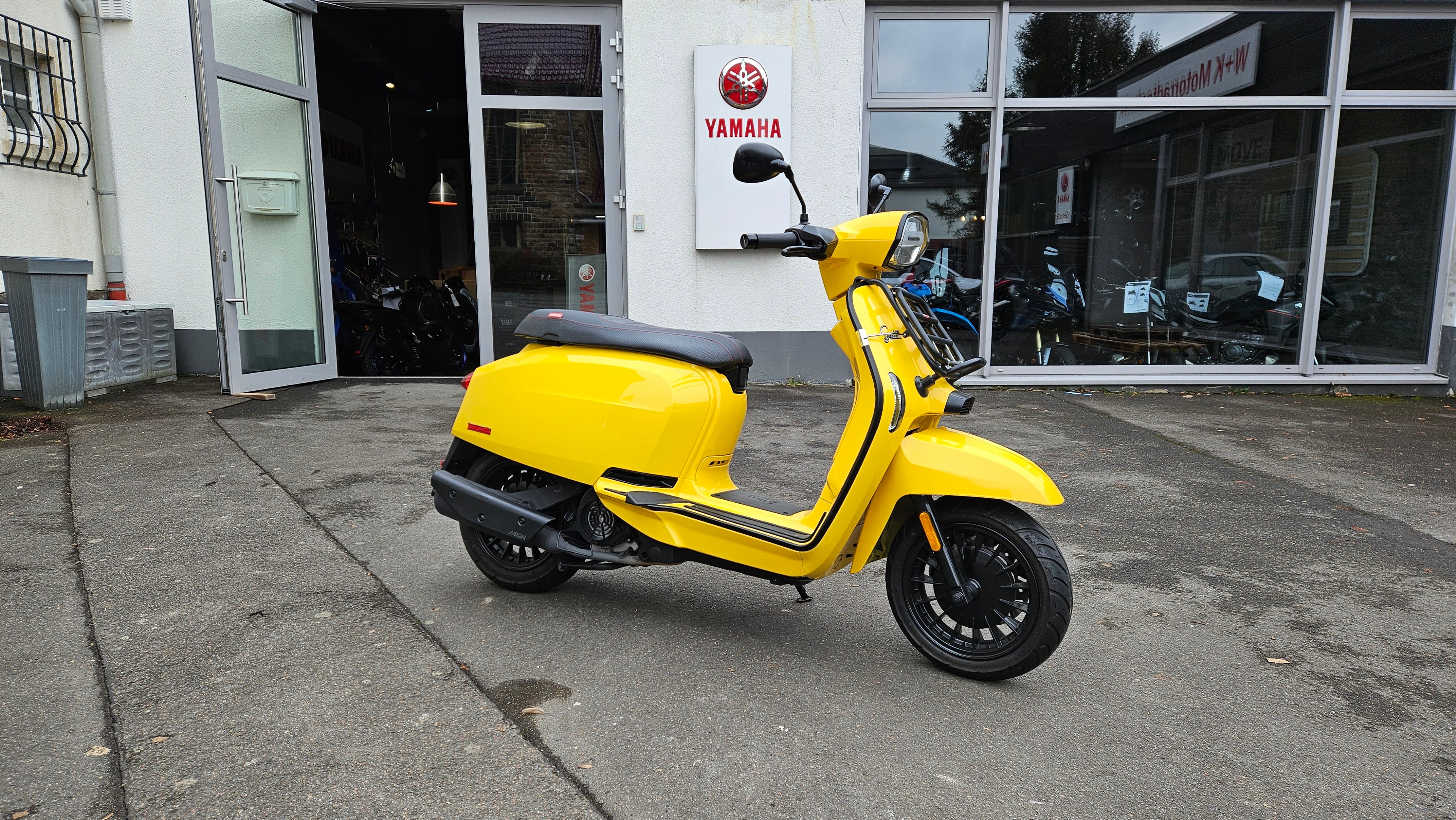 V 125 GEBRAUCHT