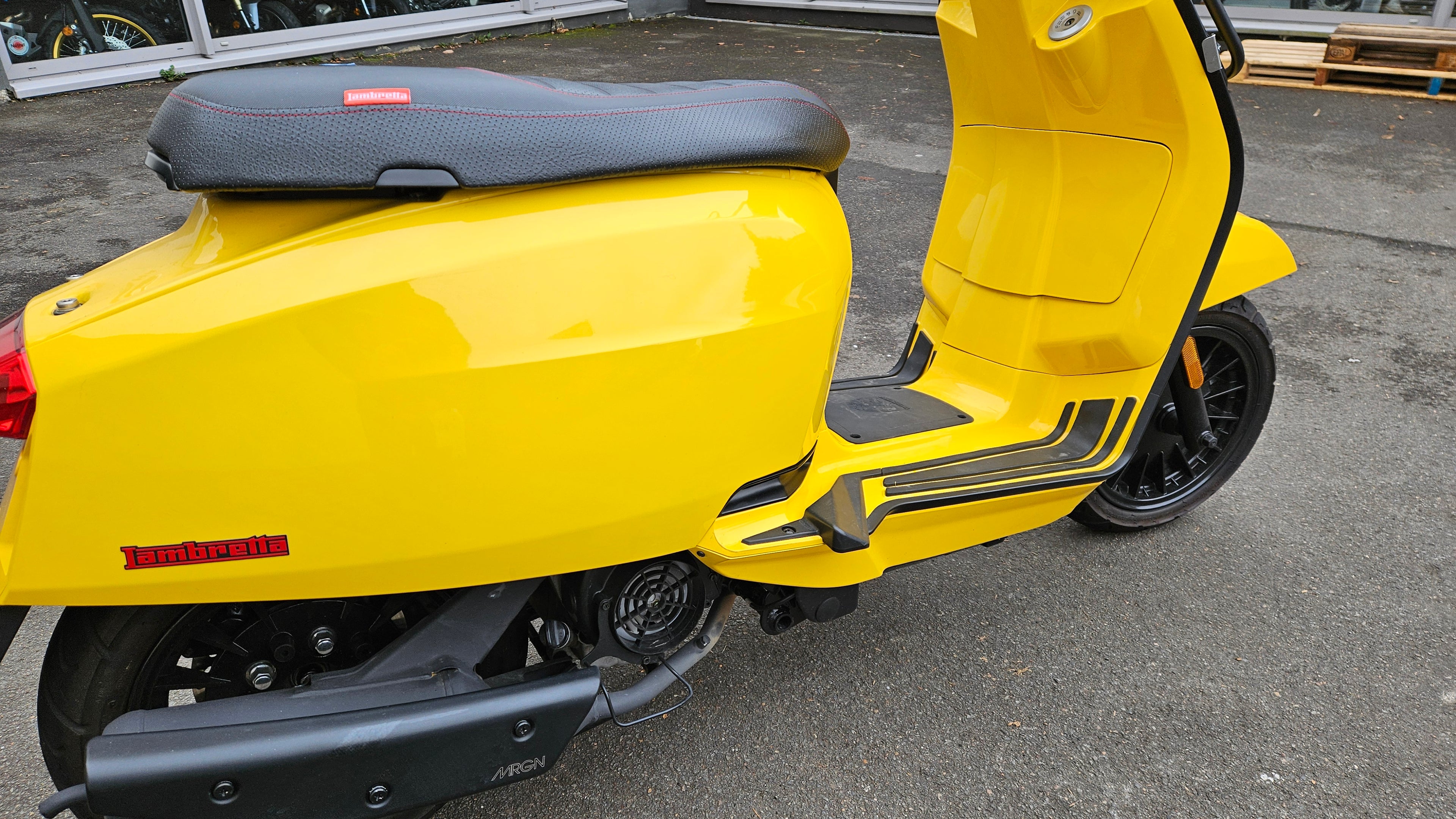 V 125 GEBRAUCHT